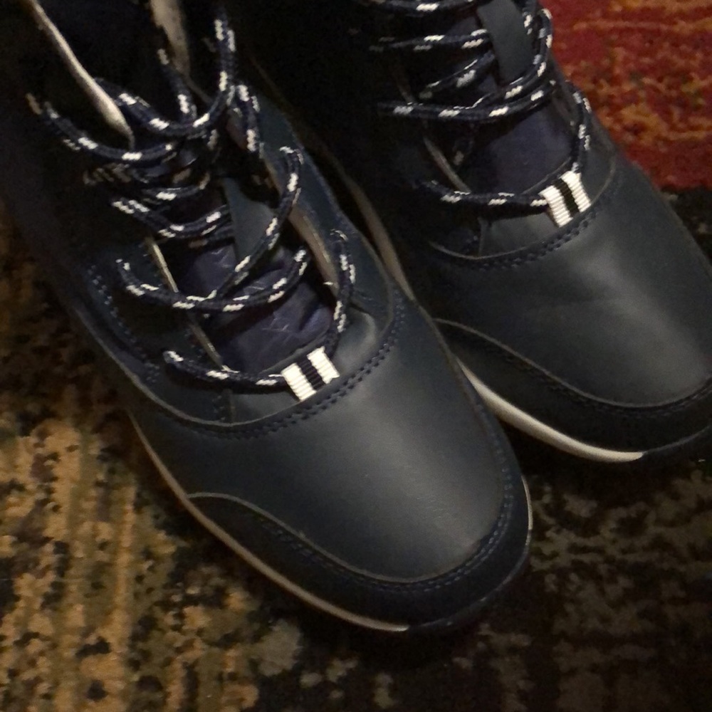 Blue lace up boot NWOT - Picture 2 of 6
